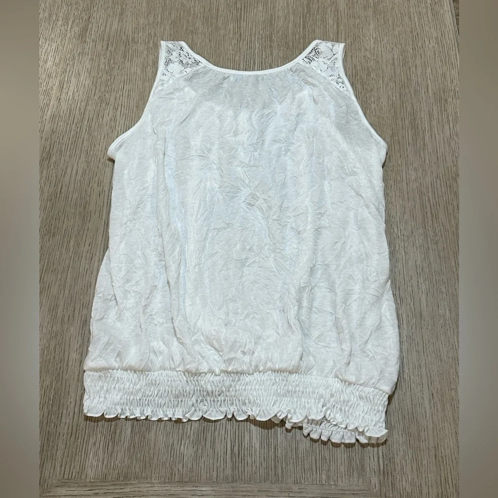 French Laundry Medium White Lace Trim Crinkled Women's Top - Picture 6 of 9